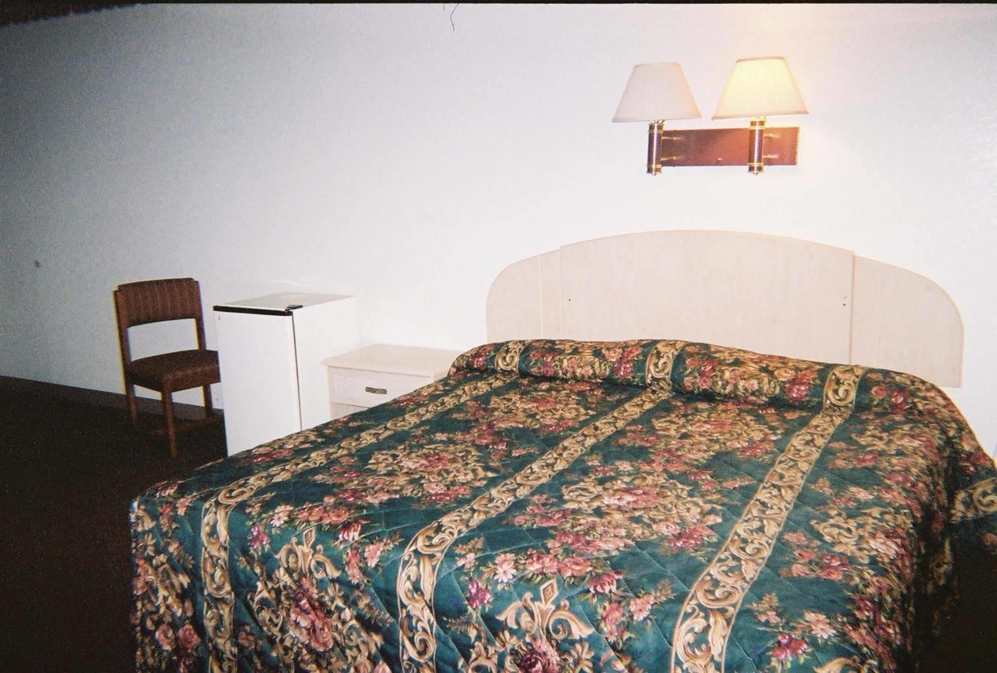 Budget Inn Wentzville Extérieur photo