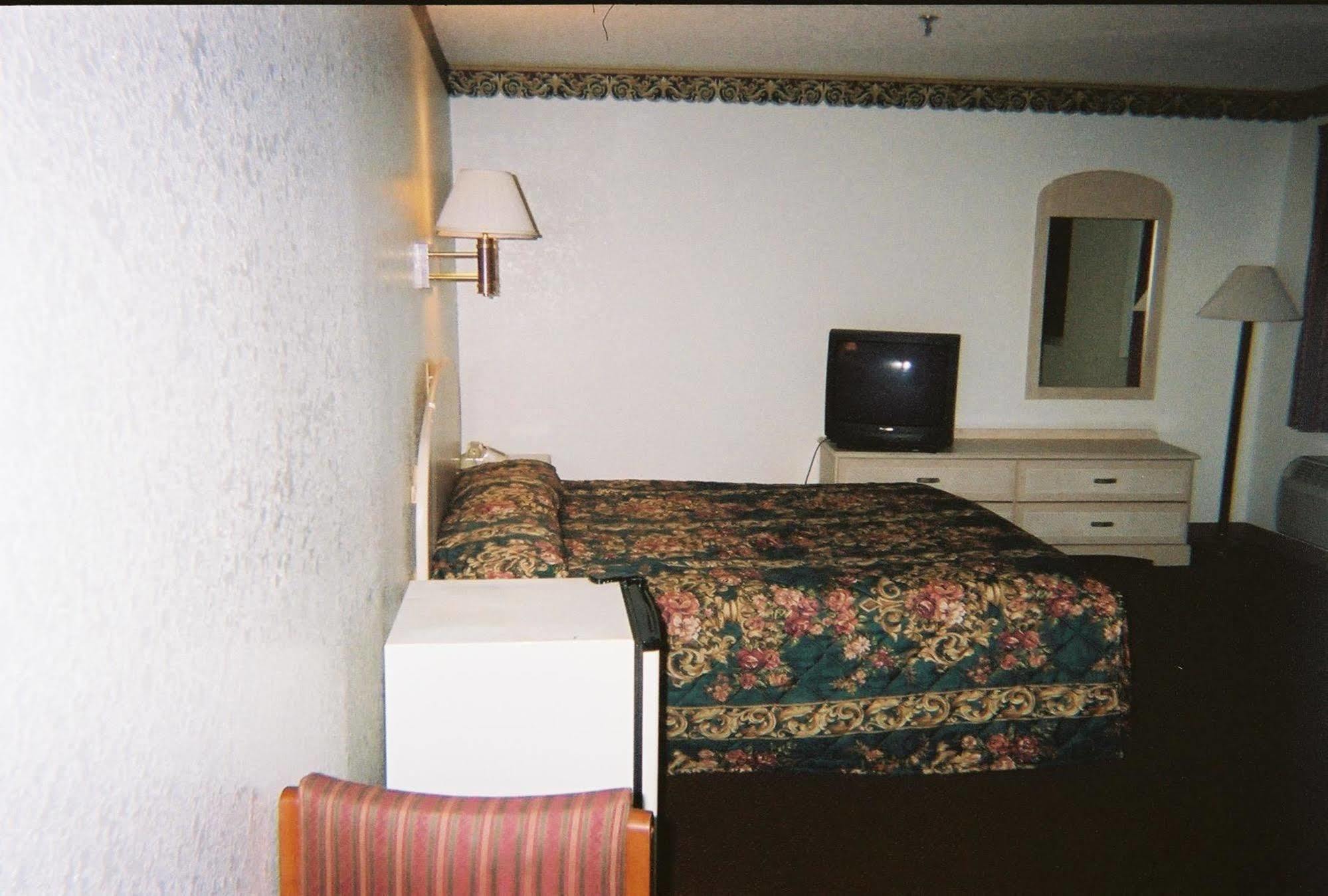 Budget Inn Wentzville Extérieur photo