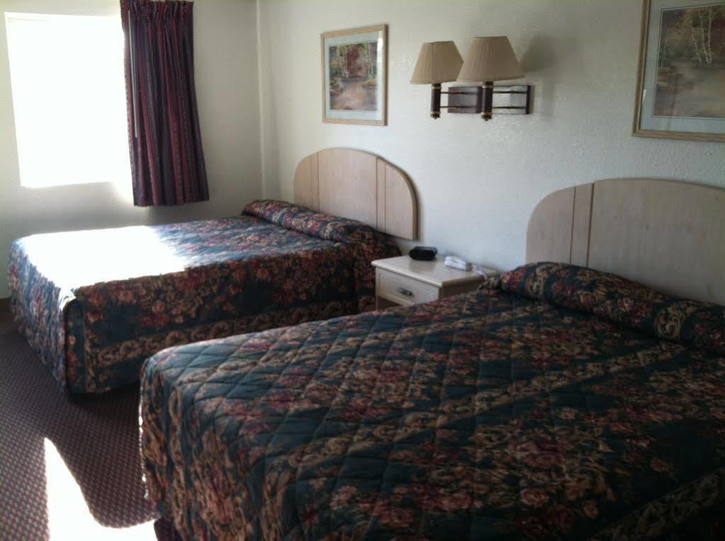 Budget Inn Wentzville Extérieur photo
